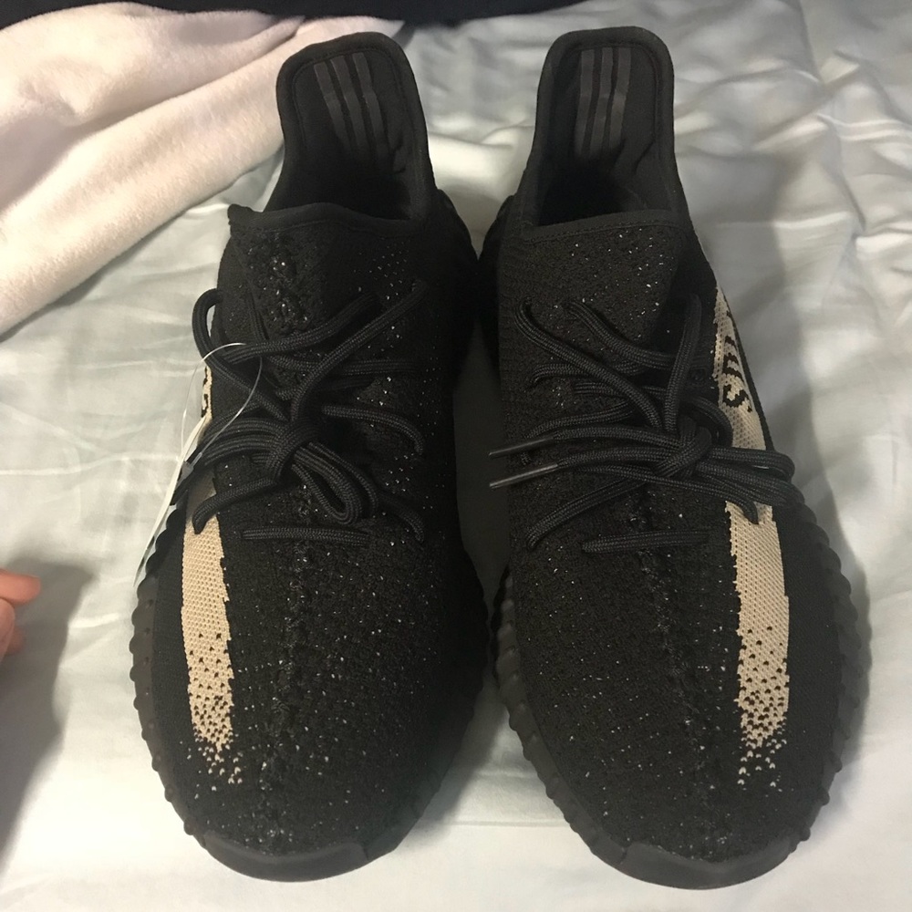 Yeezy Boost 350 V2